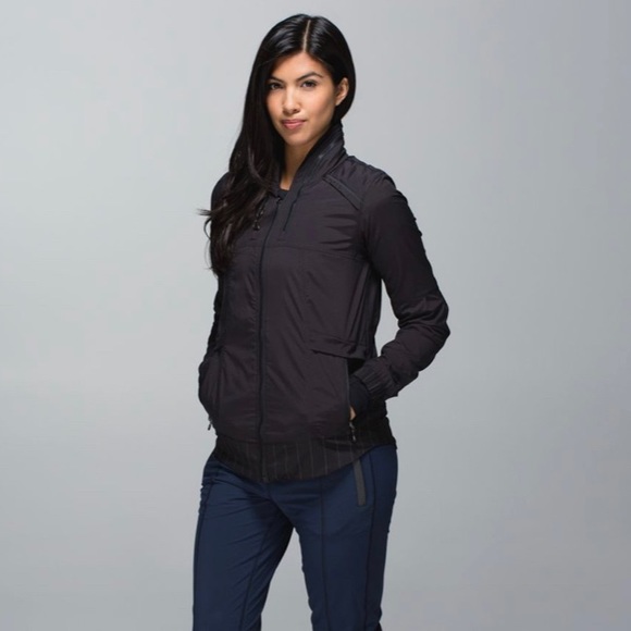 🔴 Lululemon | Spring Forward Jacket 🔴 - Picture 2 of 13